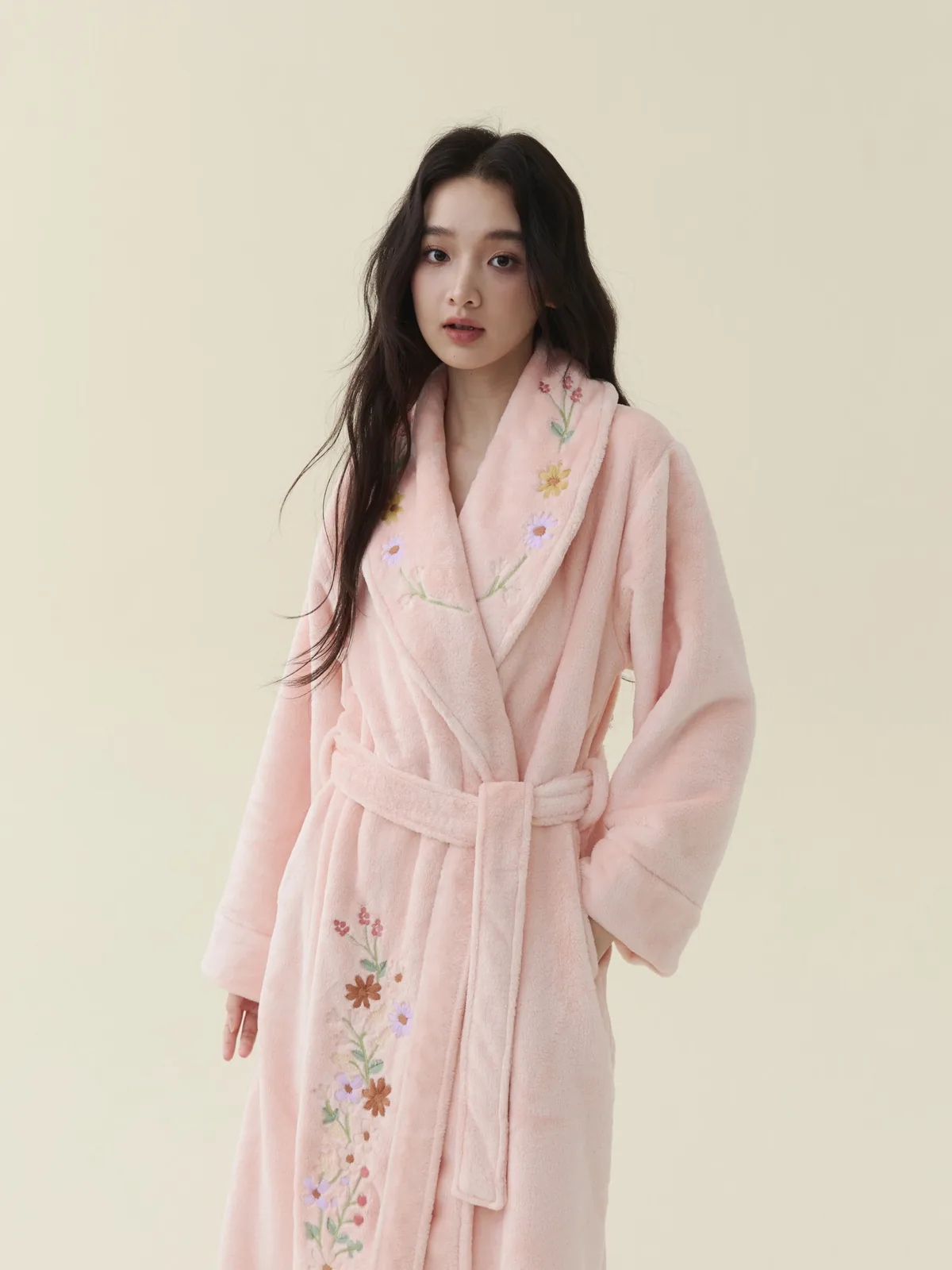 Blush Embroidered Plush Robe, detail 1