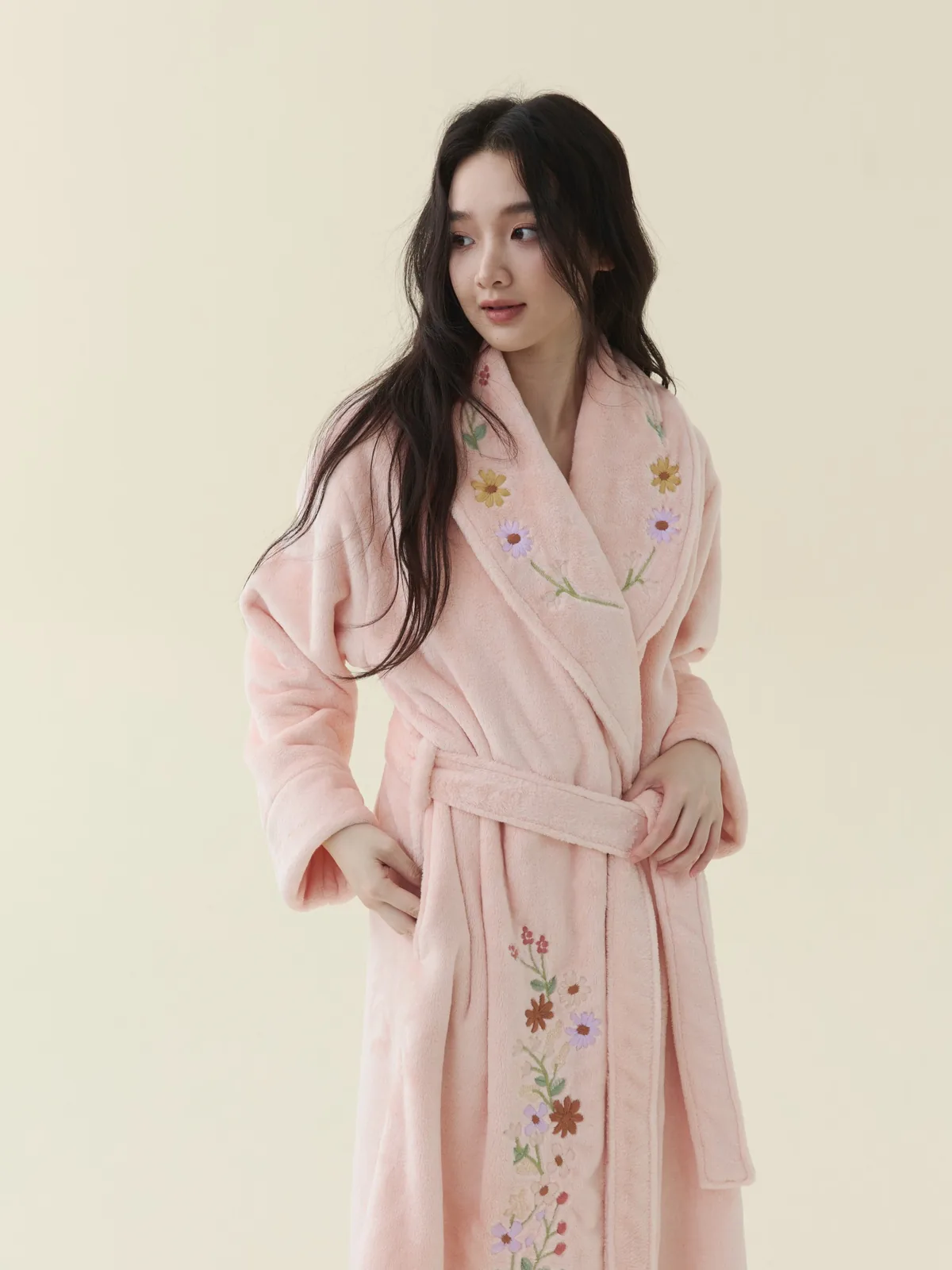 Blush Embroidered Plush Robe, detail 3