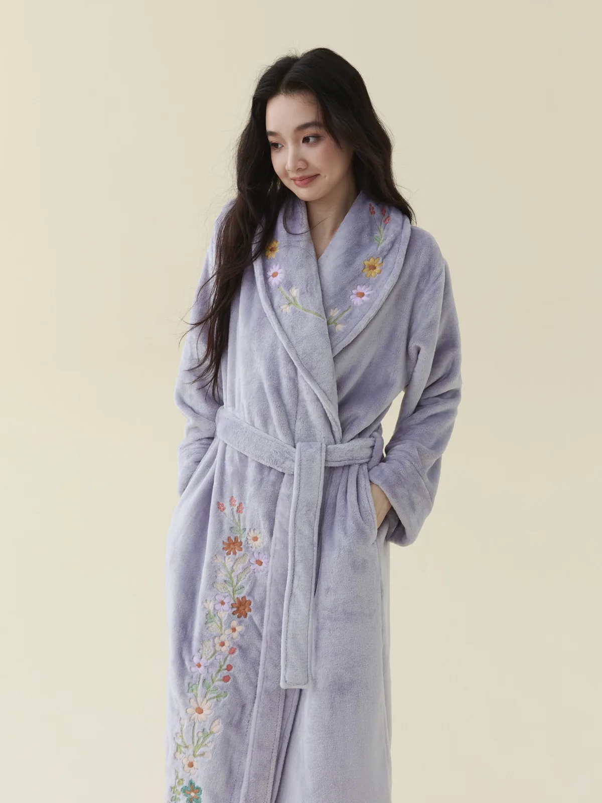 Lilac Embroidered Plush Robe, detail 1