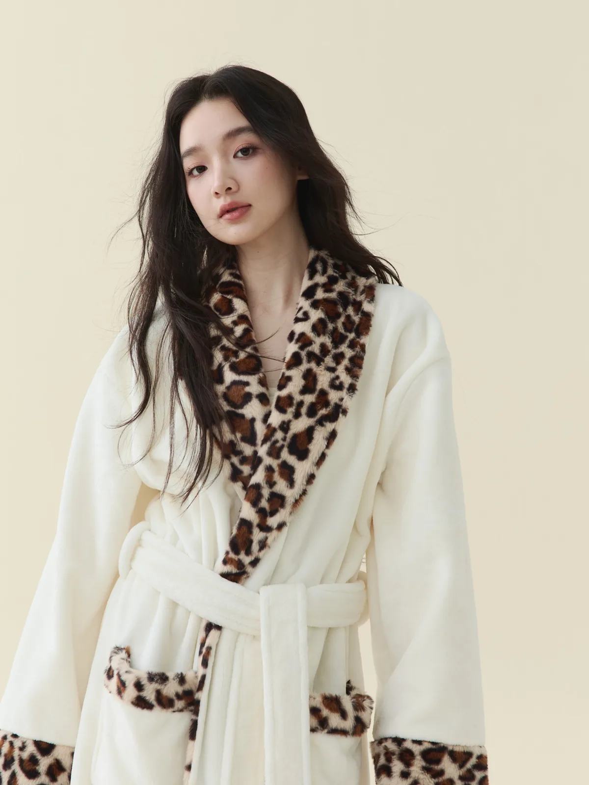Ivory Leopard-Trim Robe, detail 2