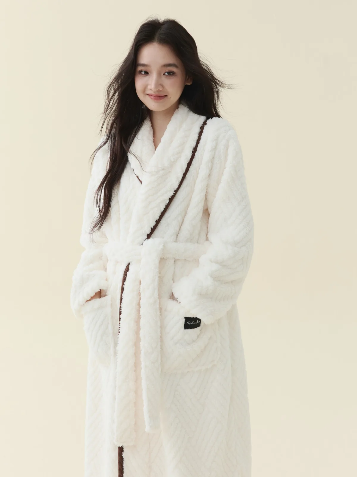 Ivory Jacquard Shawl Robe, detail 2