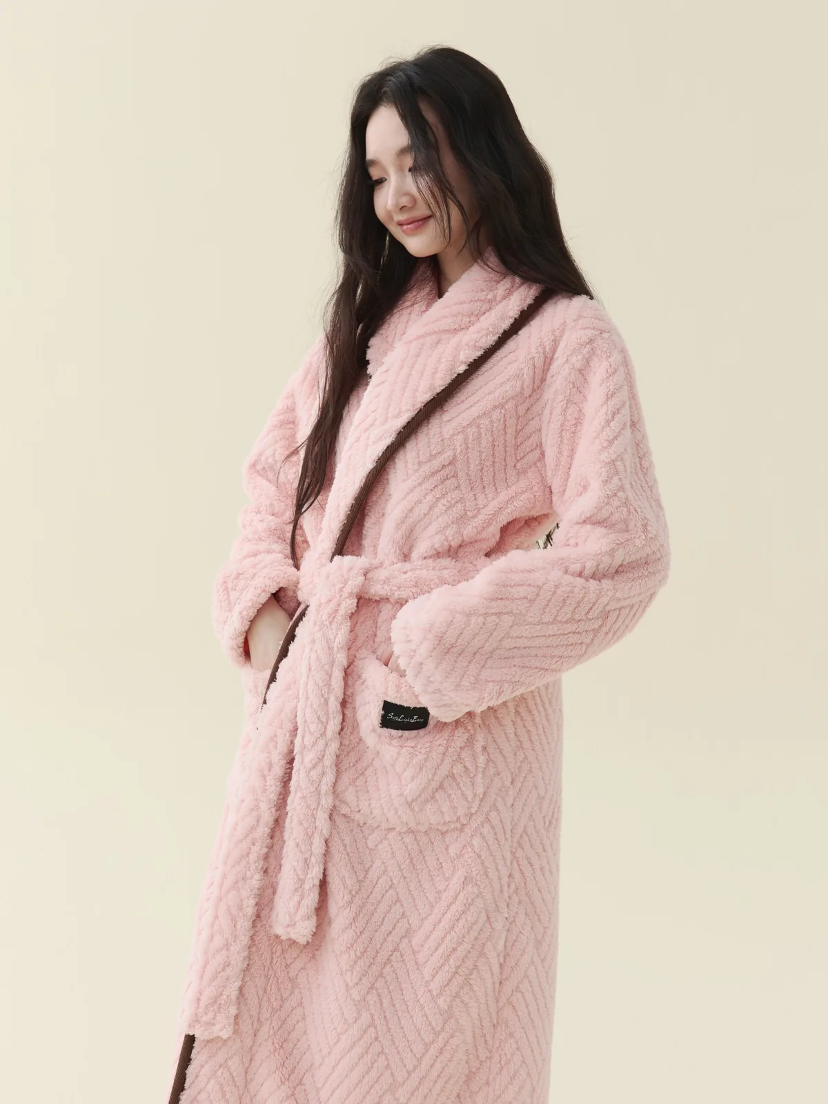 Blush Jacquard Shawl Robe, detail 2
