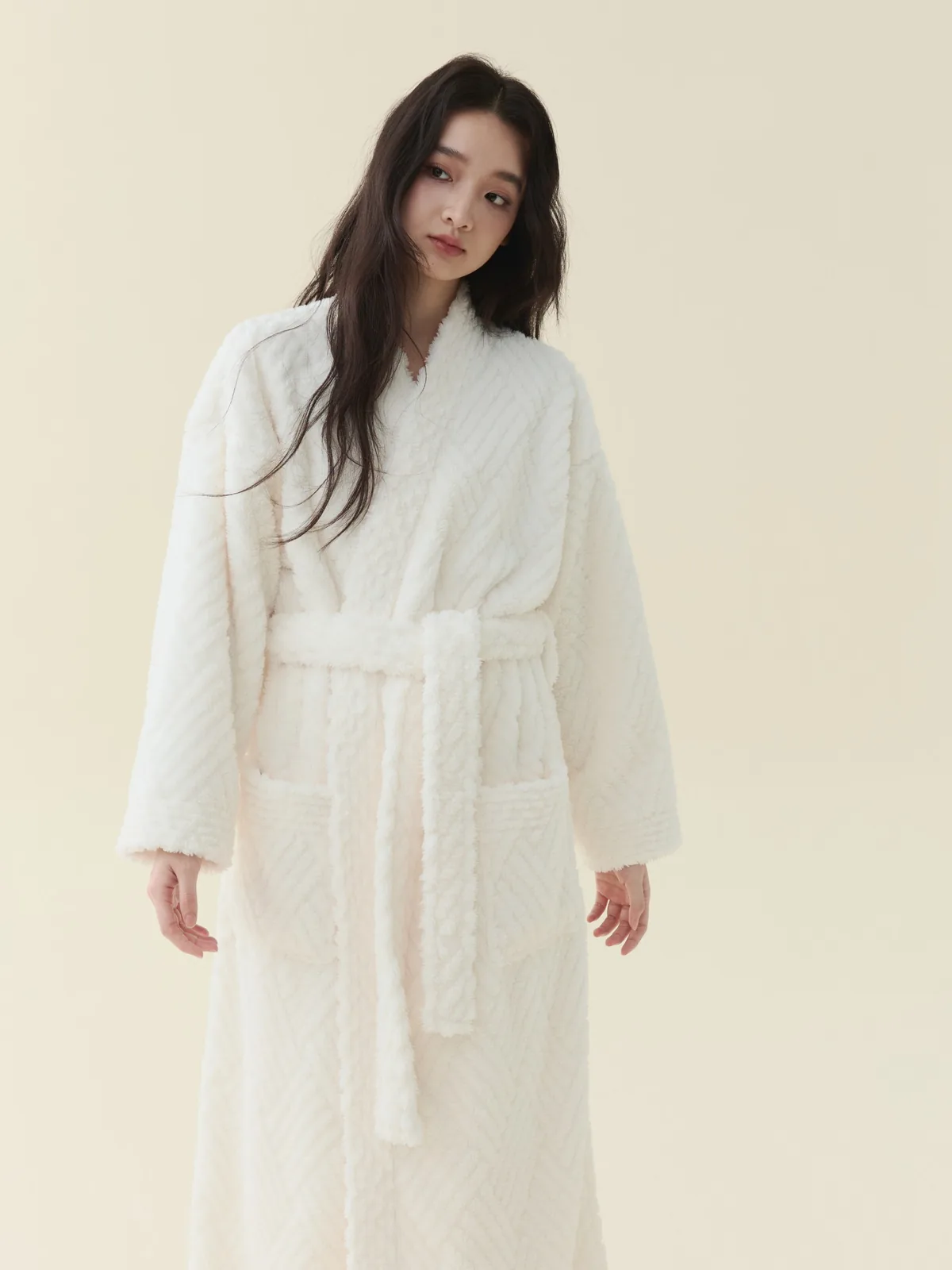 Ivory Jacquard Kimono Robe, detail 1