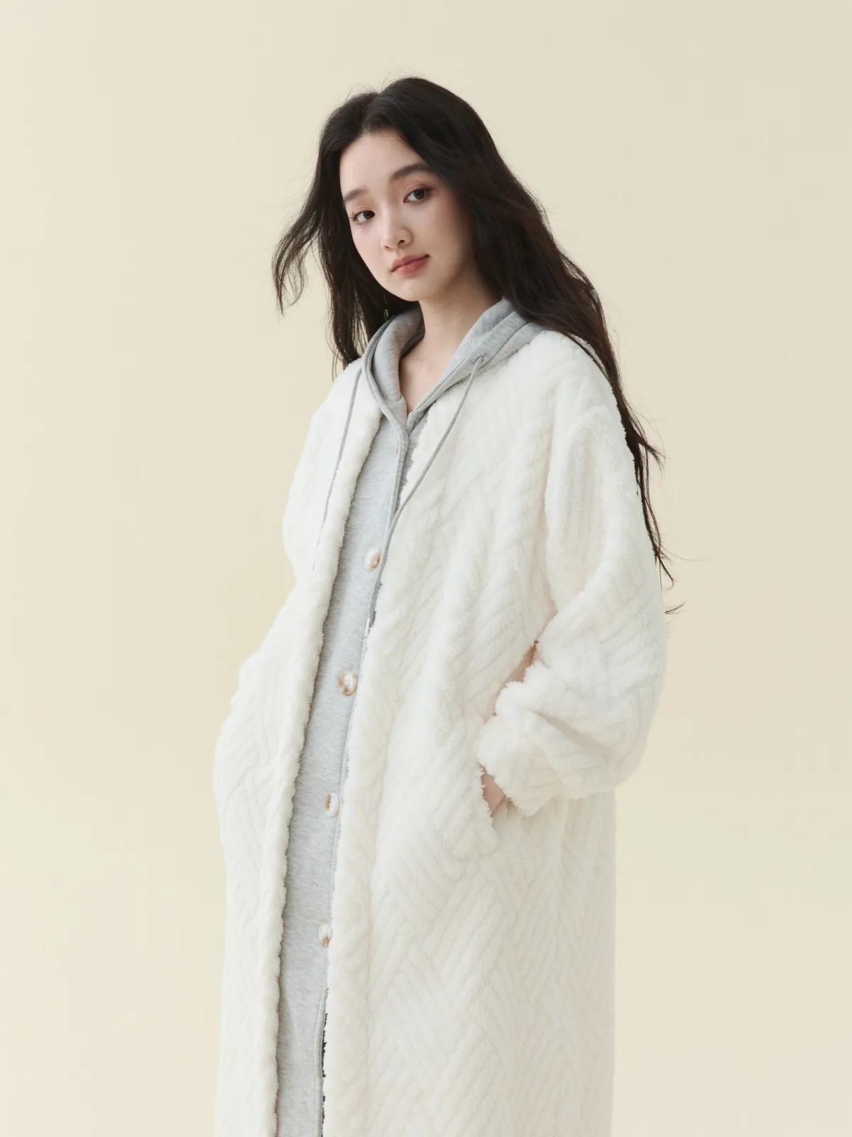 Ivory Hooded Jacquard Robe, detail 1
